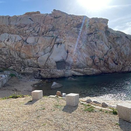 Appartamento Il Caracolo A Cala Francese La Maddalena  Exterior foto